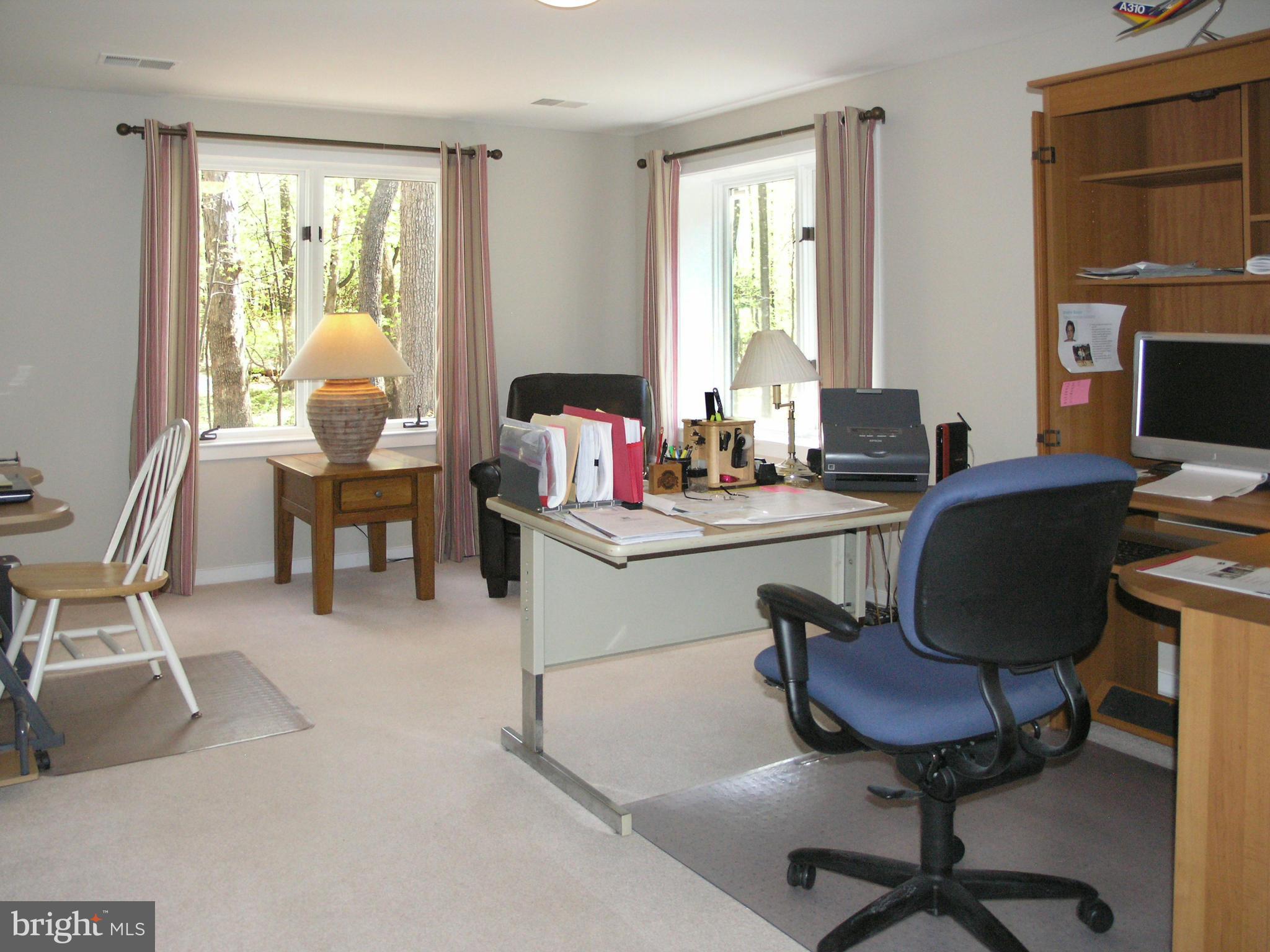 11301 Woodbrook Lane Reston, VA 20194 - Photo 25 of 30 Bedroom 5 or Home Office