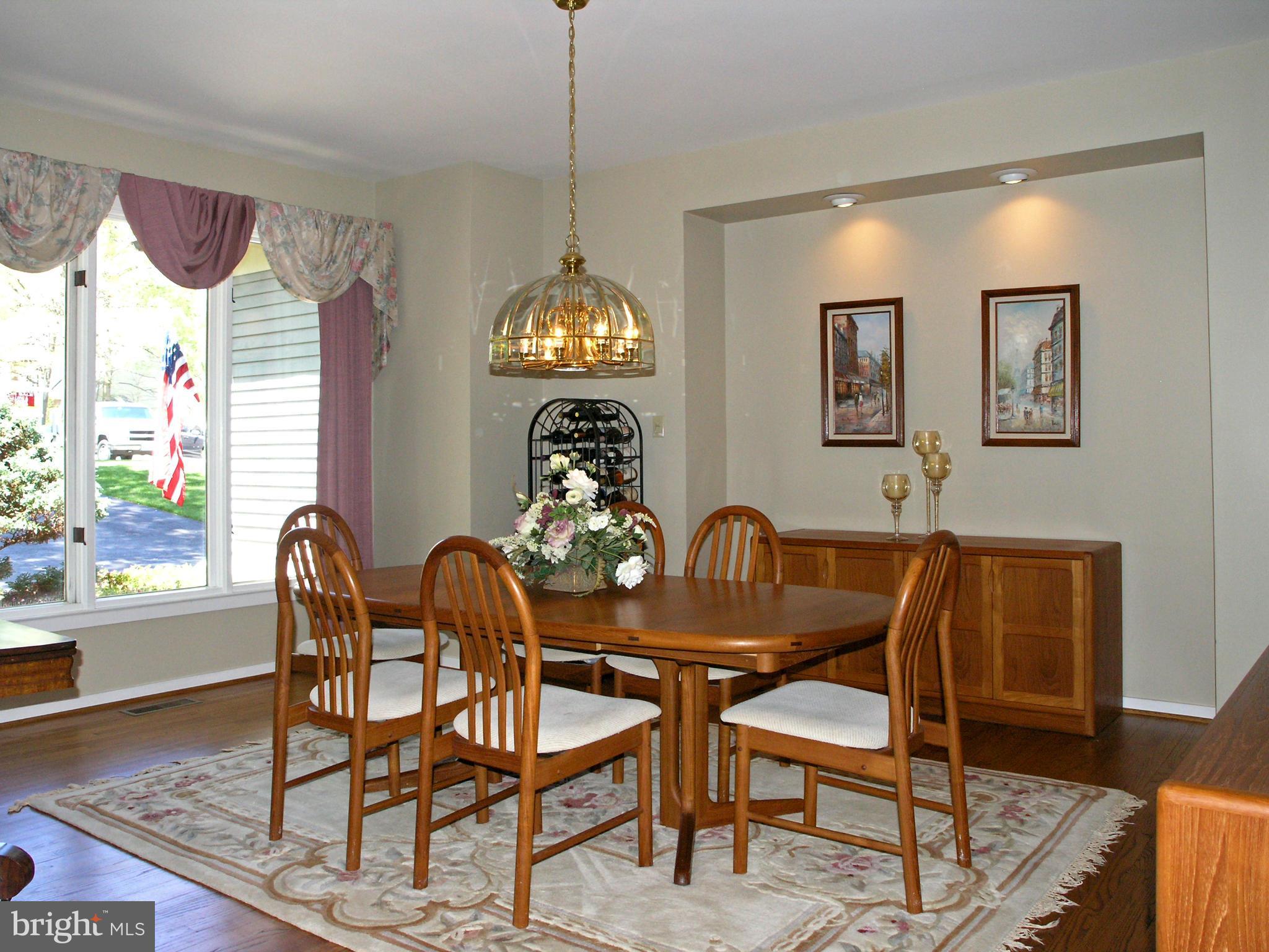 11301 Woodbrook Lane Reston, VA 20194 - Photo 6 of 30 Dining Room