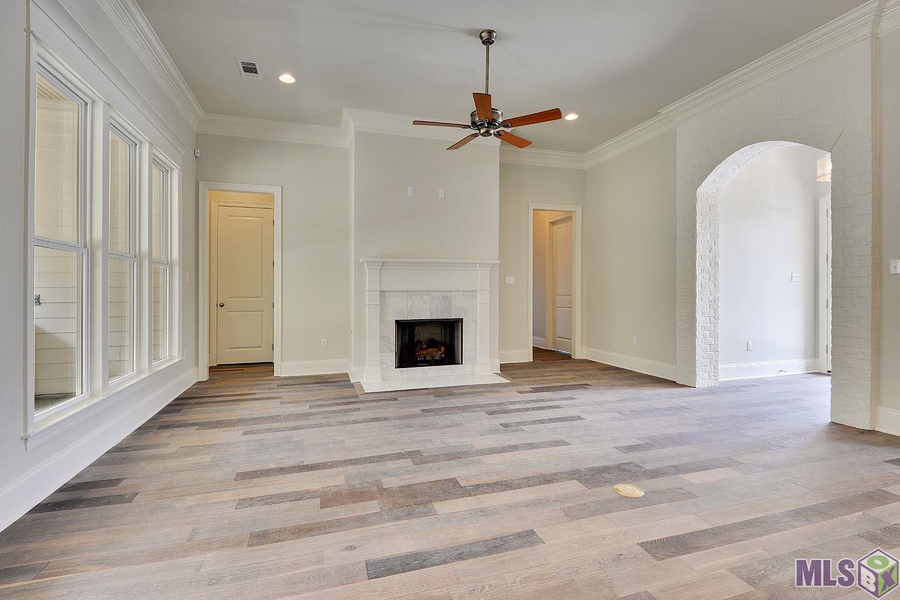 38082 Maple Ridge Drive Prairieville, LA 70769 - Photo 4 of 16 Gallery Image 4