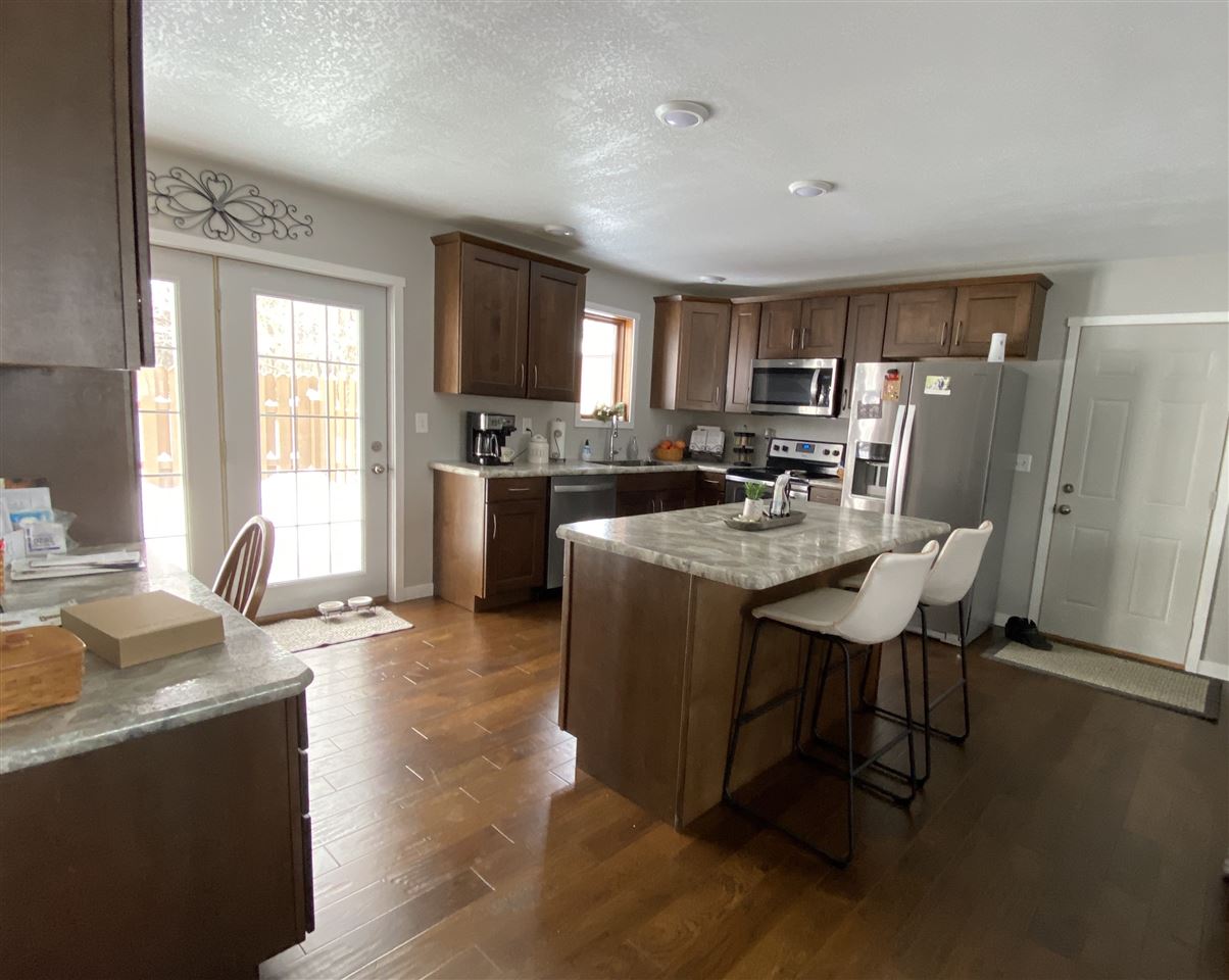 405 3rd Street Southwest Waukon, IA 52172 - Photo 2 of 10 Gallery Image 2