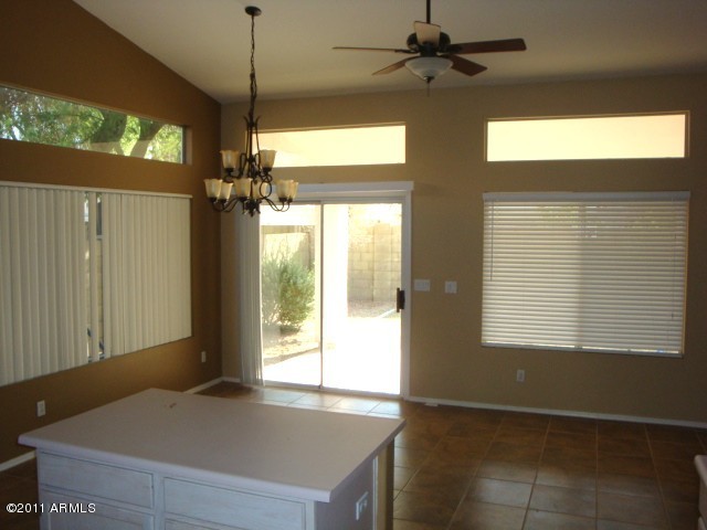 291 North Rock Street Gilbert, AZ 85234 - Photo 7 of 18 Kitchen