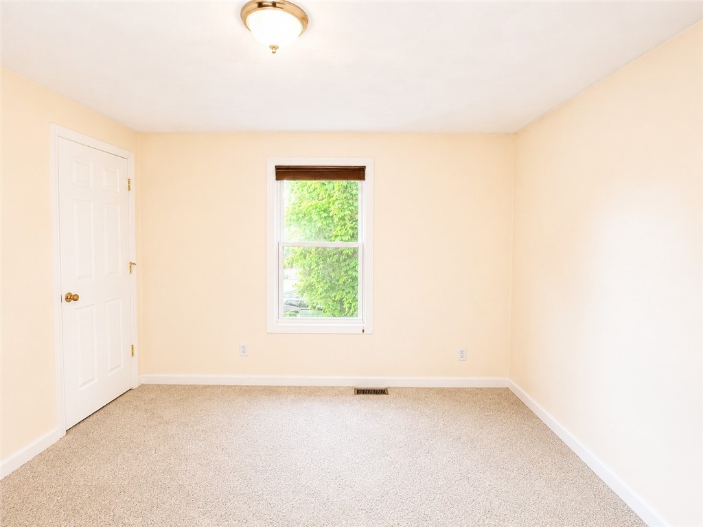 285 St Louis Avenue Woonsocket, RI 02895 - Photo 30 of 50 _3