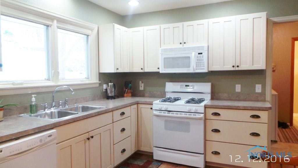492 South River Road Waterville, OH 43566 - Photo 3 of 22 Gallery Image 3