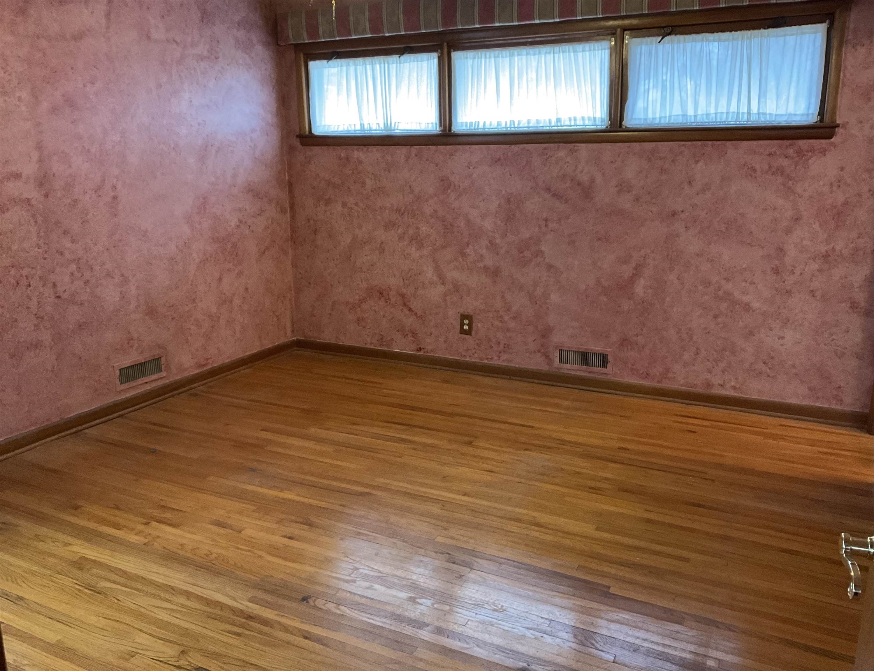 6420 East Marjorie Street Wichita, KS 67206 - Photo 2 of 36