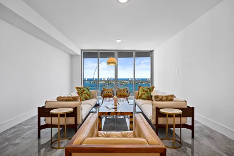 $3,095,000 | 220 Lake Shore Drive, Unit 2106, Lake Park, FL 33403