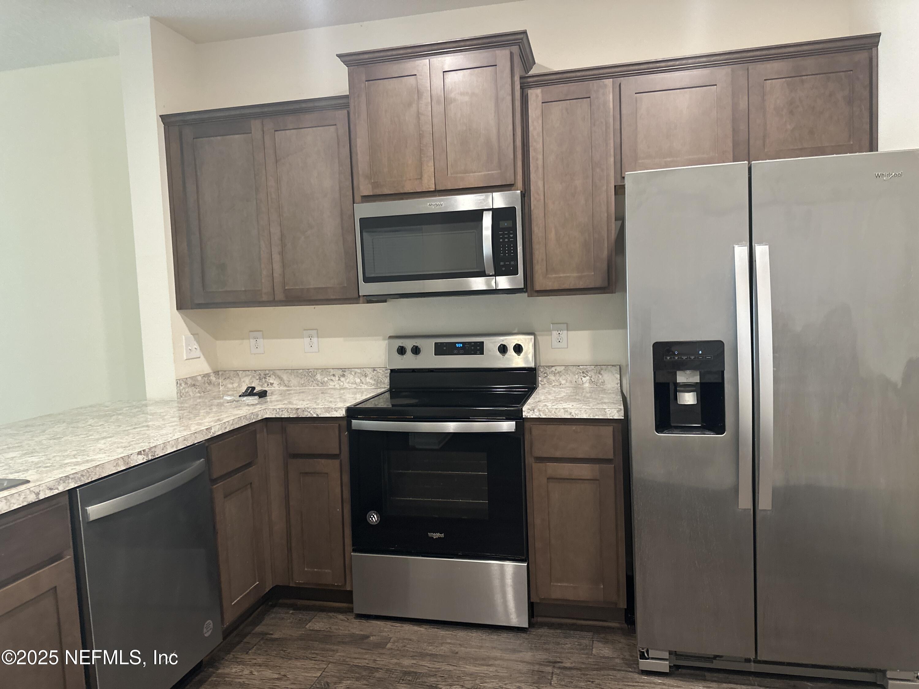 7931 Echo Springs Road Jacksonville, FL 32256 - Photo 3 of 4 image