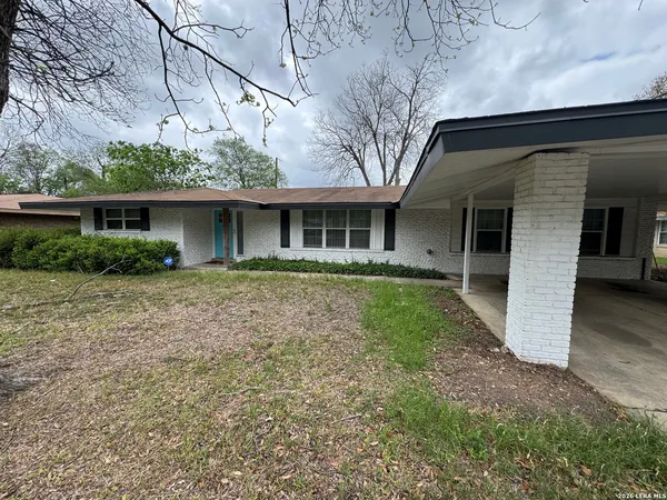 $1,895 | 326 Cloudmont Drive, Windcrest, TX 78239