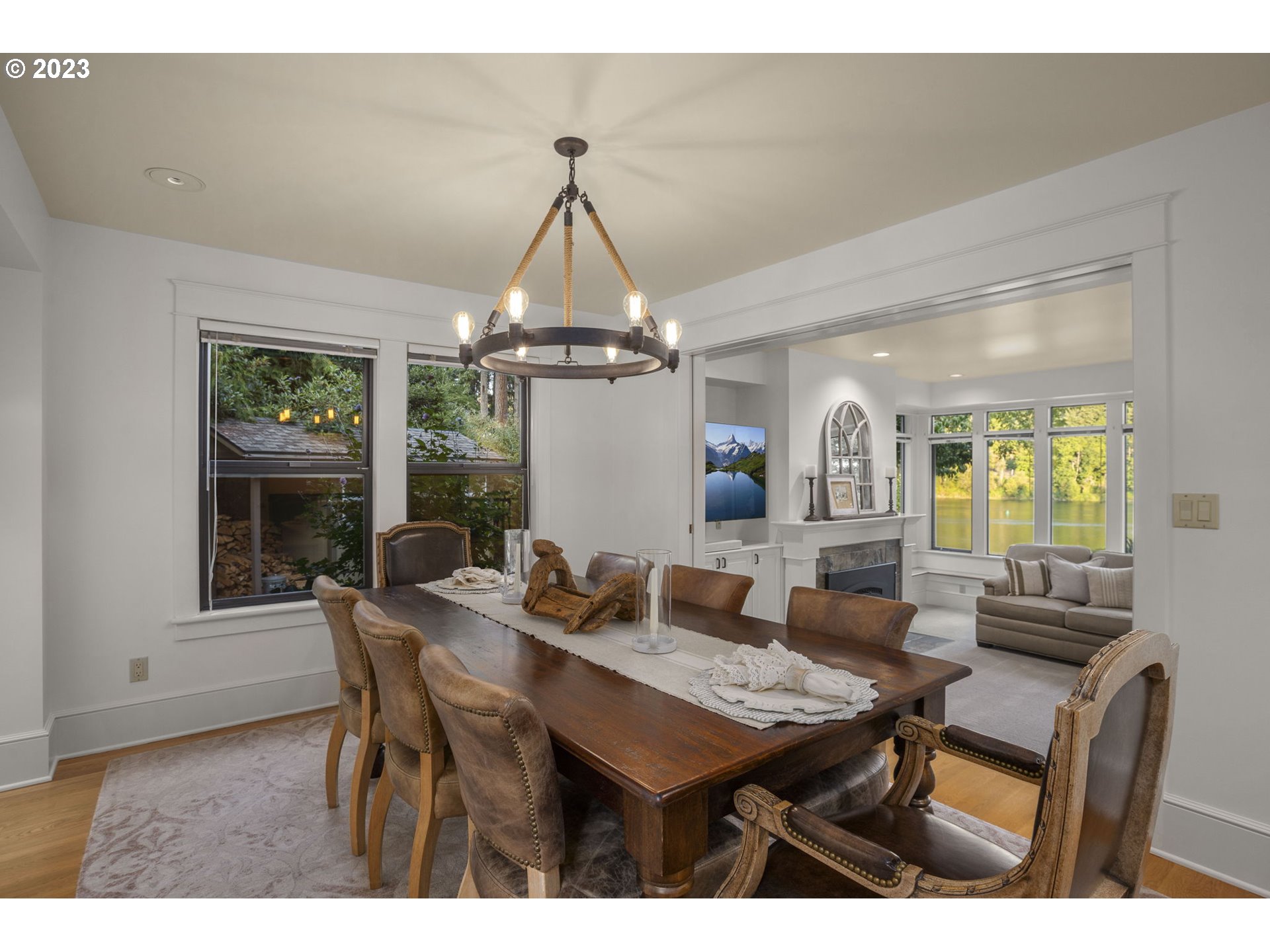 224 Southwest Forest Cove Road West Linn, OR 97068 - Photo 11 of 36 a table and chairs in a dining room with a table and chairs