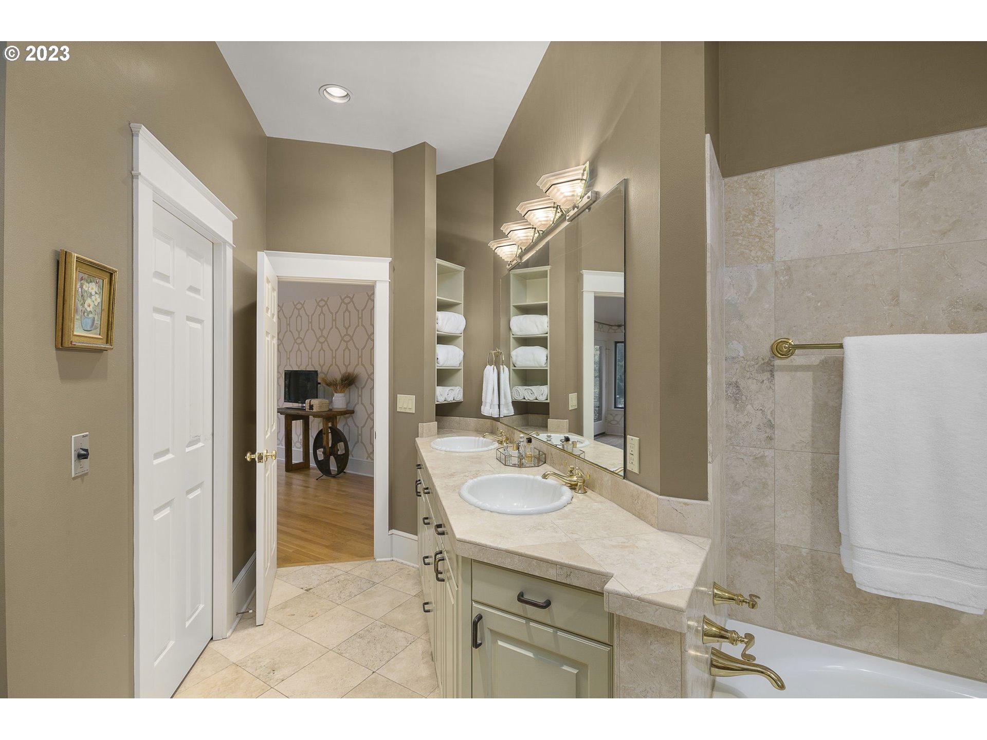 224 Southwest Forest Cove Road West Linn, OR 97068 - Photo 15 of 36 a bathroom with a sink mirror and a shower