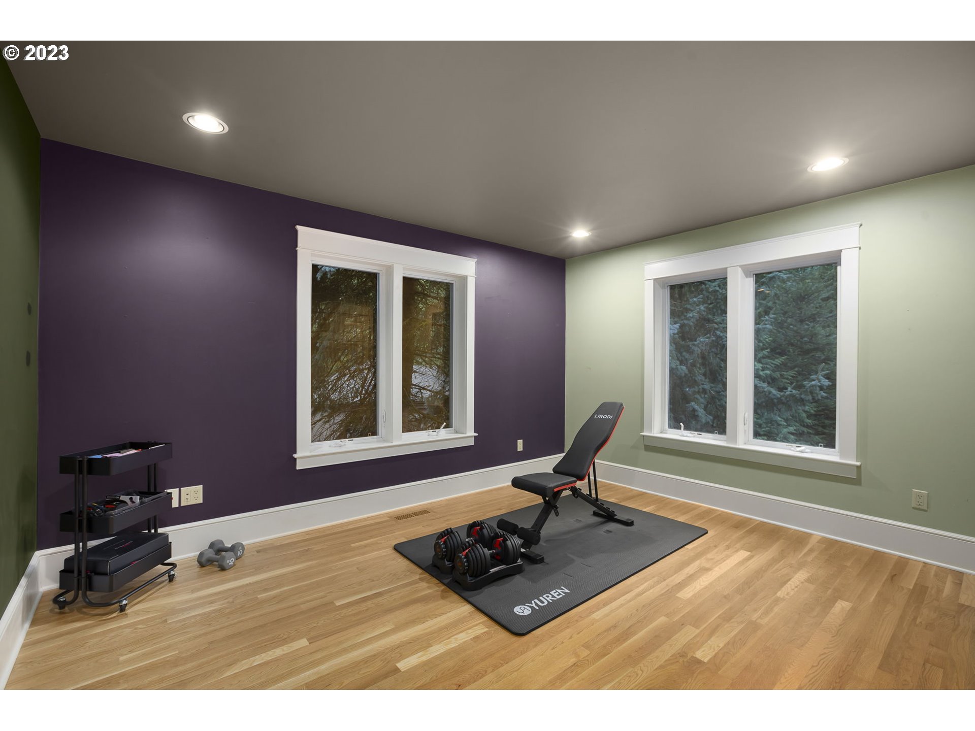 224 Southwest Forest Cove Road West Linn, OR 97068 - Photo 23 of 36 a view of workspace with furniture and window