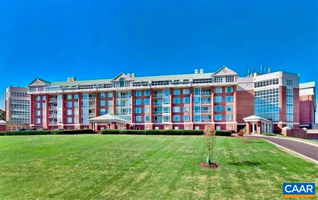 $3,500 | 500 Crestwood Drive, Unit 2101, Charlottesville, VA 22903