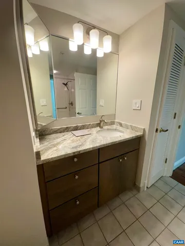 $3,500 | 500 Crestwood Drive, Unit 2101, Charlottesville, VA 22903