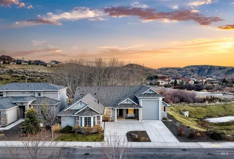 $825,000 | 5699 West Creeks Edge Drive, Boise, ID 83714