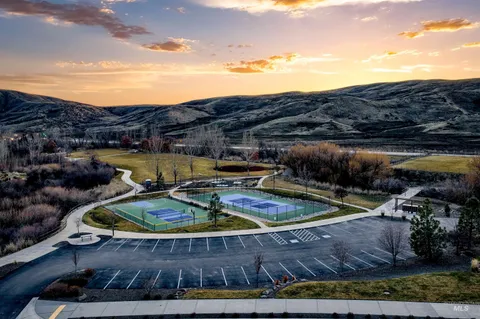 $825,000 | 5699 West Creeks Edge Drive, Boise, ID 83714