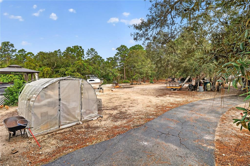 12627 Beagle Road Hudson, FL 34667 - Photo 30 of 35 Gallery Image 30