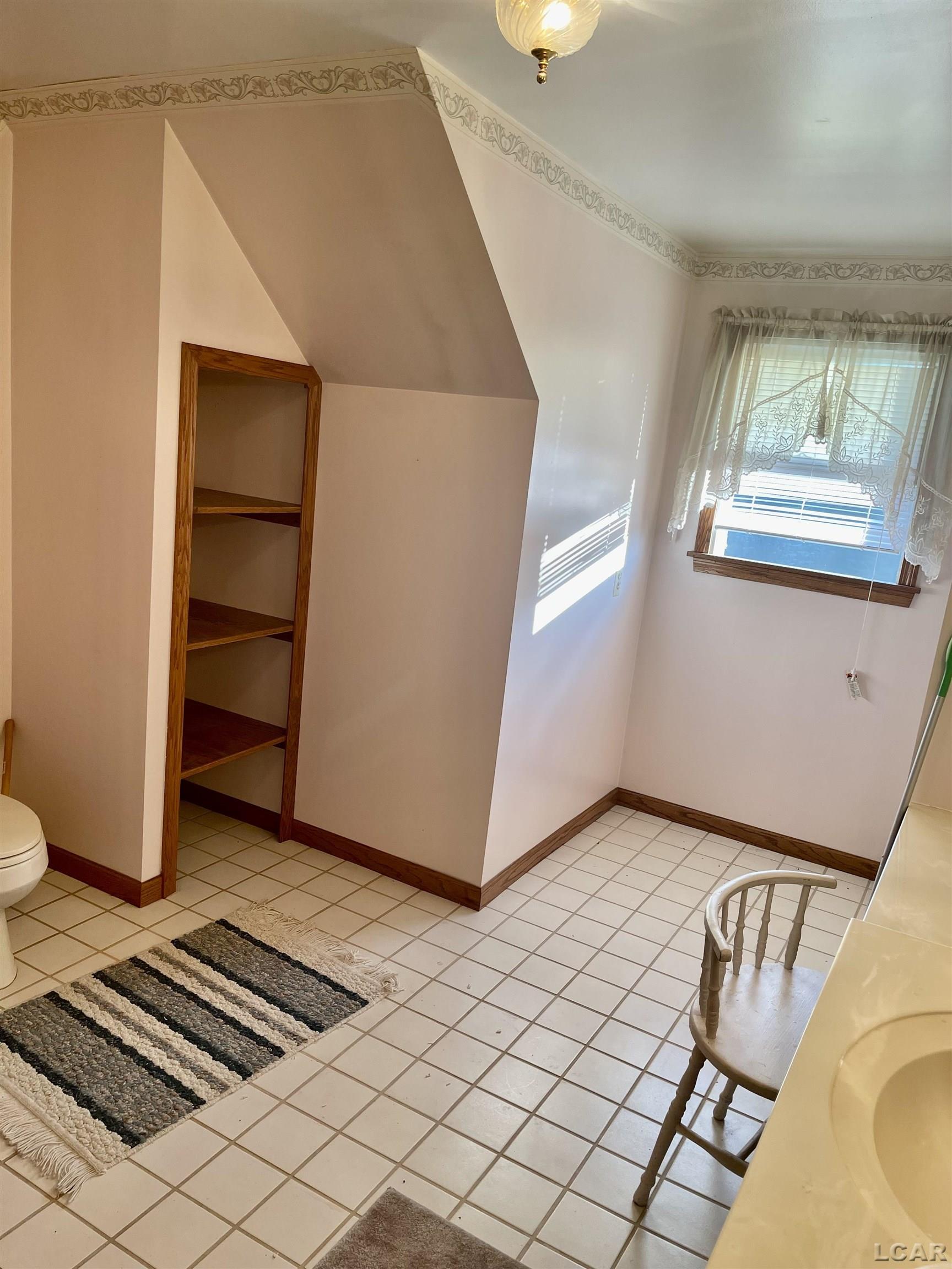 11807 Beech Road Brooklyn, MI 49230 - Photo 9 of 16 50090906-8.JPG