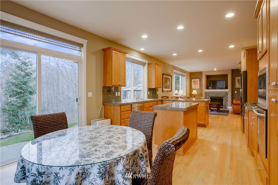 16628 38th Avenue Southeast Bothell, WA 98012 - Photo 10 of 25 Gallery Image 10