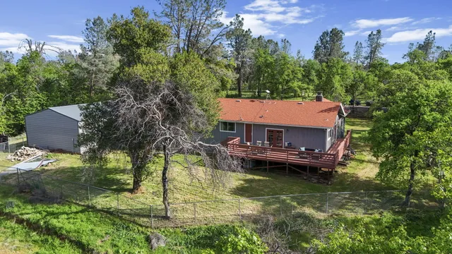 $500,000 | 17622 China Gulch Drive, Anderson, CA 96007