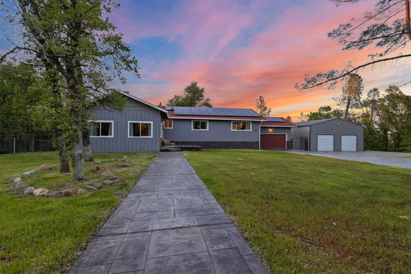 $500,000 | 17622 China Gulch Drive, Anderson, CA 96007