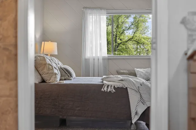 $500,000 | 17622 China Gulch Drive, Anderson, CA 96007