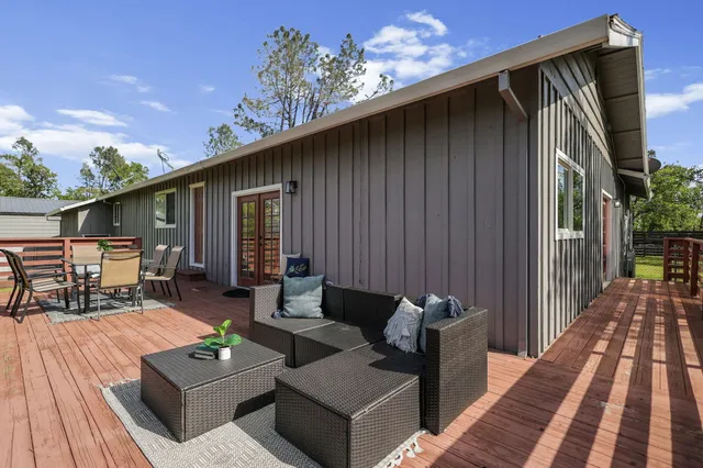 $500,000 | 17622 China Gulch Drive, Anderson, CA 96007