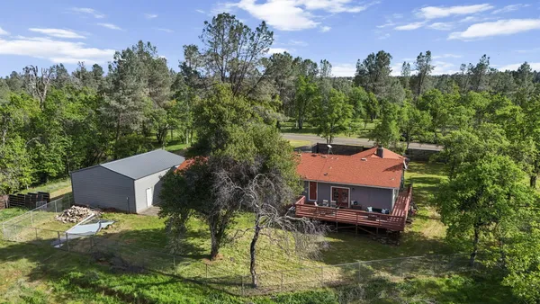 $500,000 | 17622 China Gulch Drive, Anderson, CA 96007