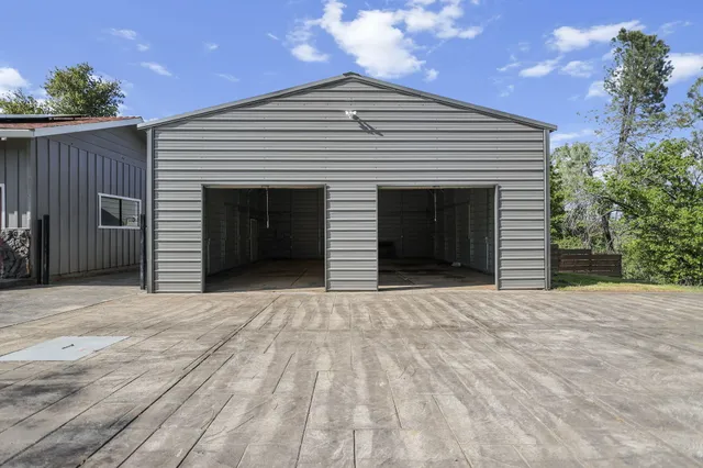 $500,000 | 17622 China Gulch Drive, Anderson, CA 96007