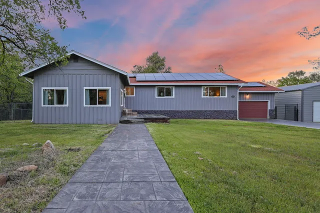 $500,000 | 17622 China Gulch Drive, Anderson, CA 96007