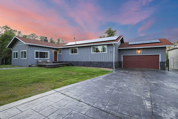 $500,000 | 17622 China Gulch Drive, Anderson, CA 96007