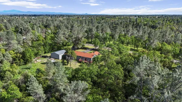 $500,000 | 17622 China Gulch Drive, Anderson, CA 96007