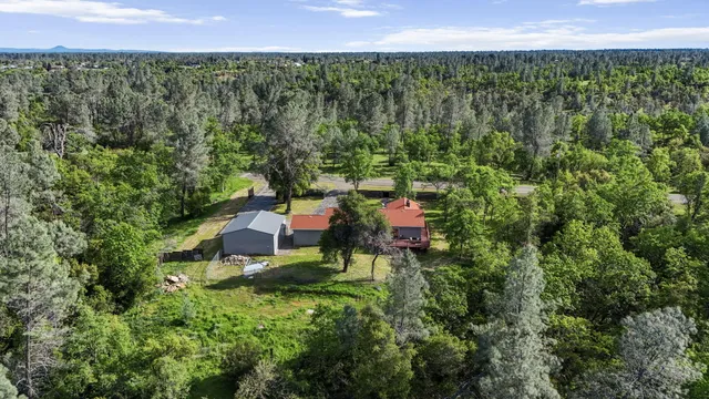 $500,000 | 17622 China Gulch Drive, Anderson, CA 96007