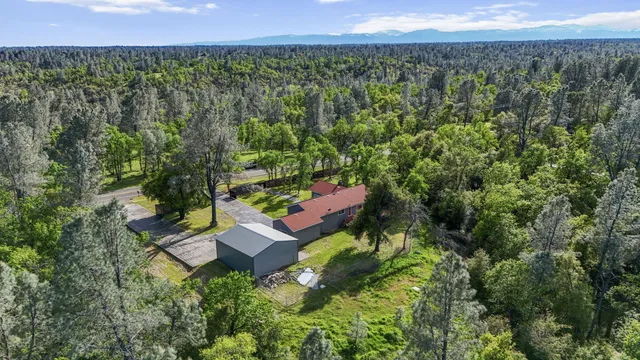 $500,000 | 17622 China Gulch Drive, Anderson, CA 96007