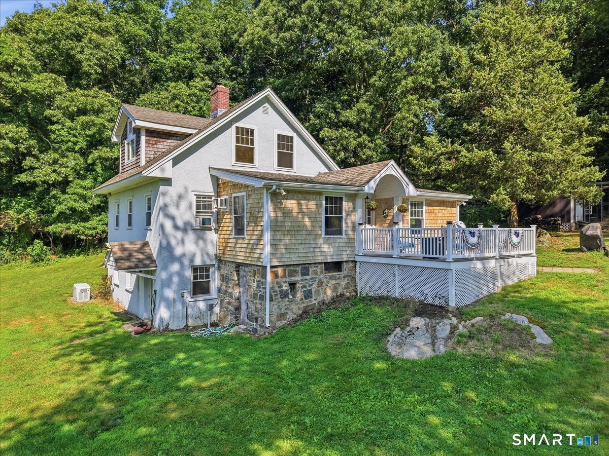 82 Old Post Road Clinton, CT 06413 - Photo 3 of 40