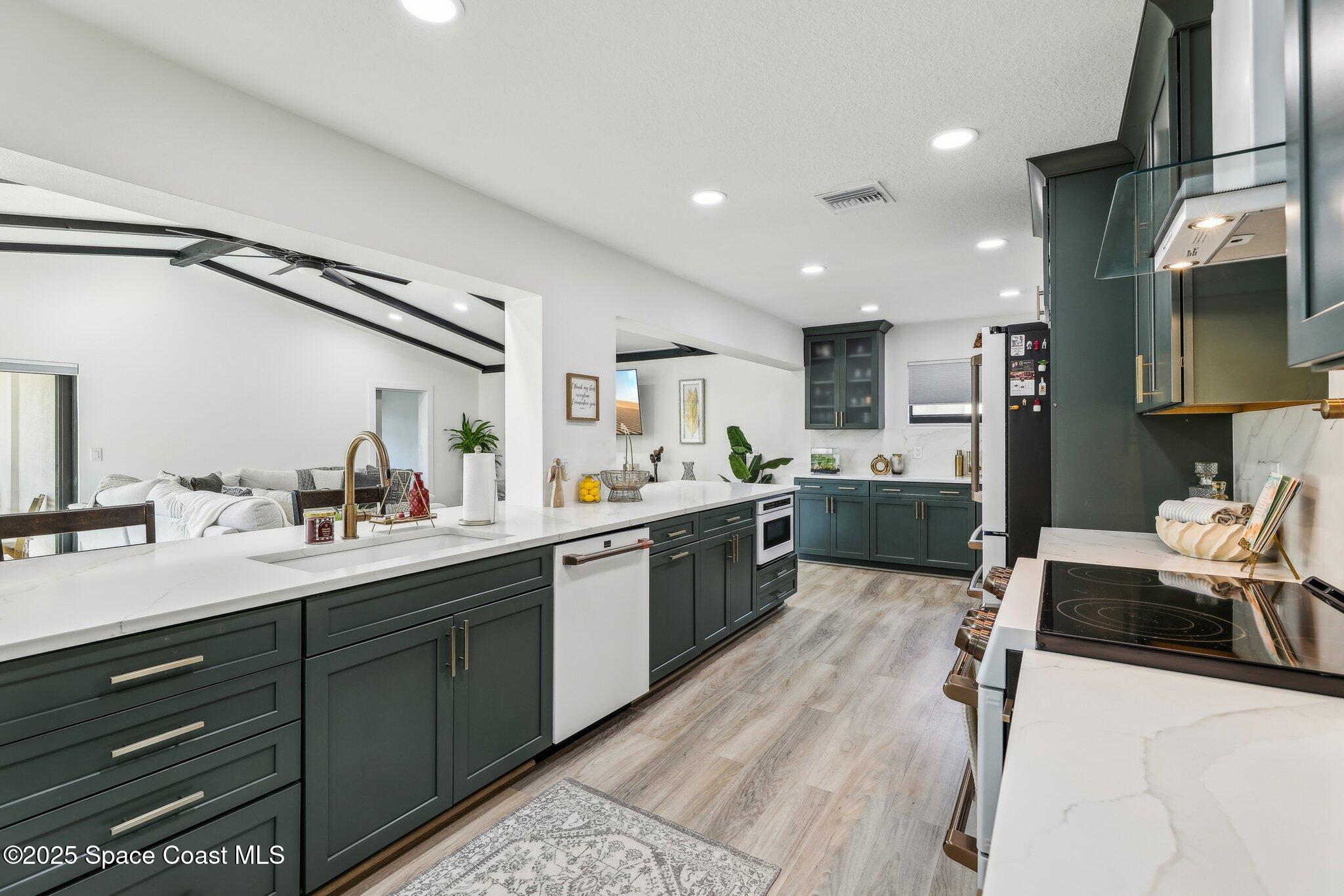 818 Cardinal Road Cocoa, FL 32926 - Photo 13 of 48 11-kitchen-Cardinal Rd-011