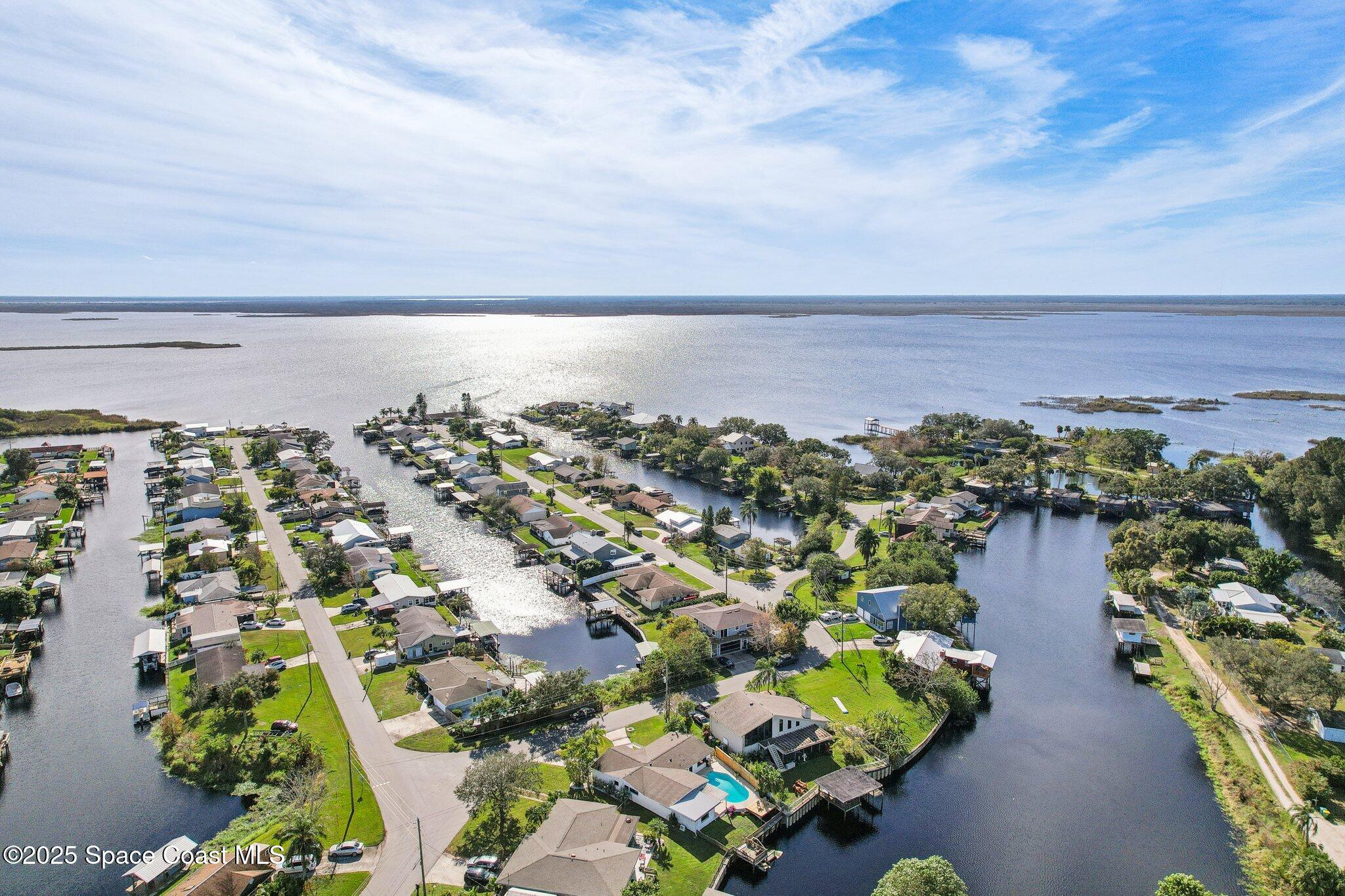 818 Cardinal Road Cocoa, FL 32926 - Photo 33 of 48 large-01942c56-3dd0-71b2-b23b-7ac7d3f632