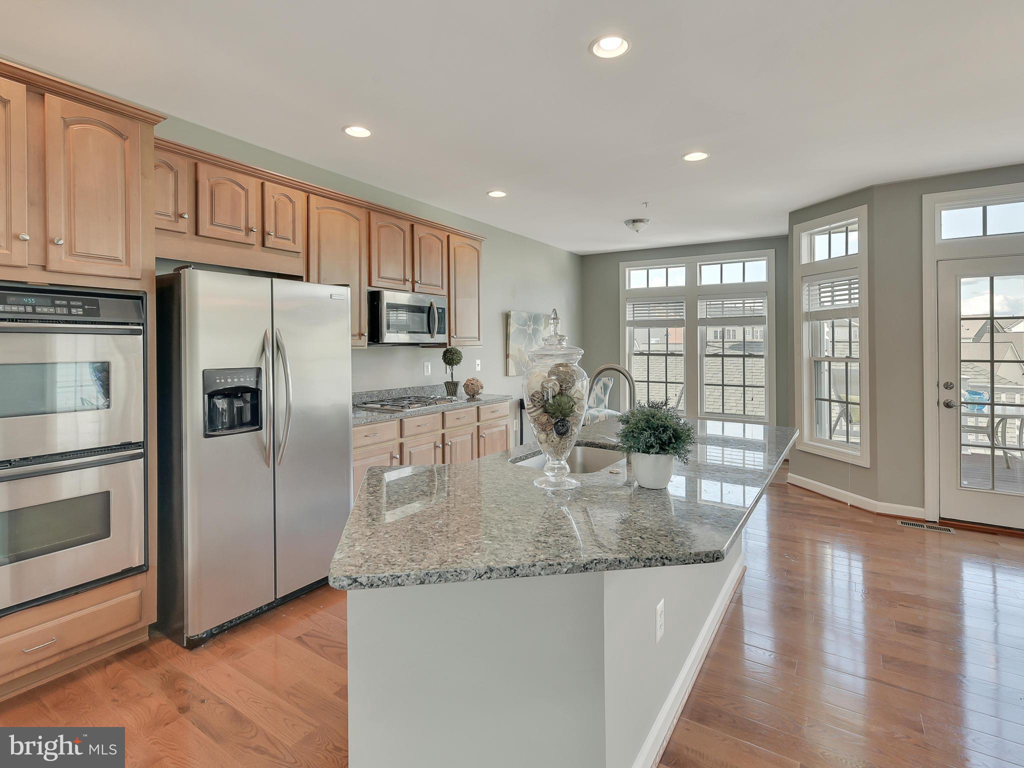 3934 Addison Woods Road Frederick, MD 21704 - Photo 3 of 41 Great gourmet kitchen!