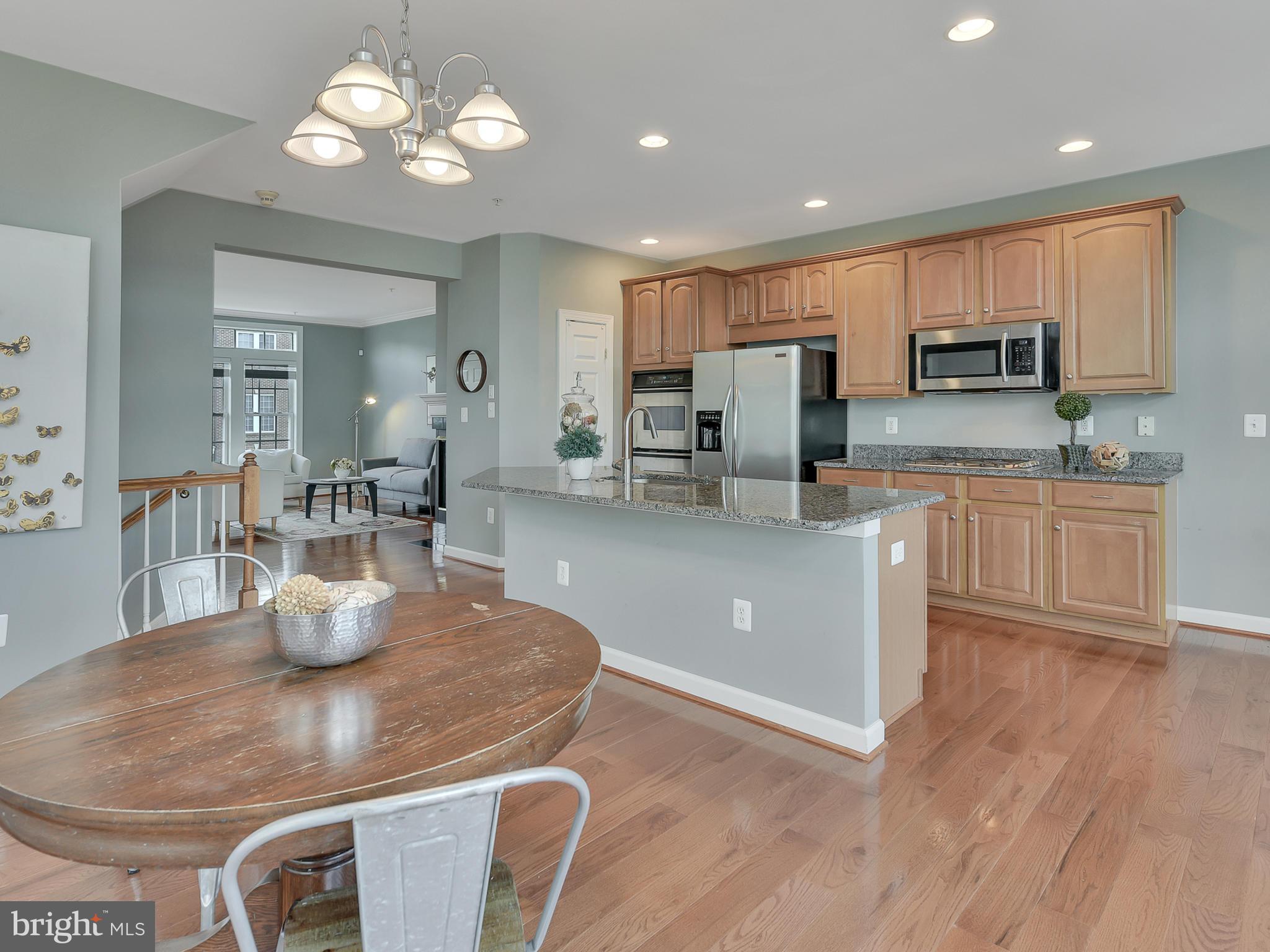 3934 Addison Woods Road Frederick, MD 21704 - Photo 5 of 41 Stainless steel appliances!
