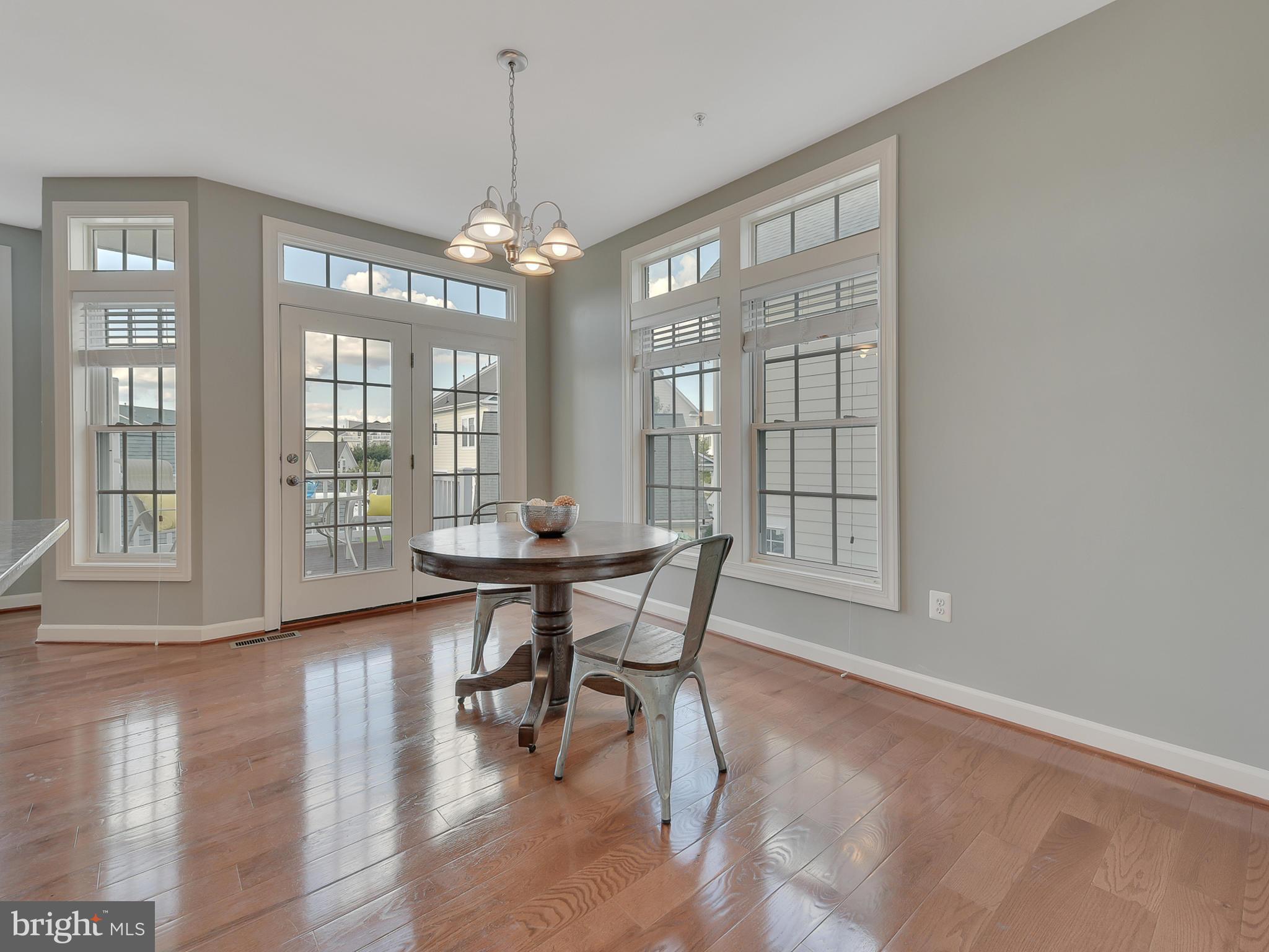 3934 Addison Woods Road Frederick, MD 21704 - Photo 10 of 41 Enjoy the bright kitchen and eating area!