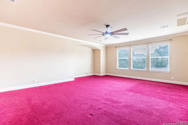 a view of empty room with window