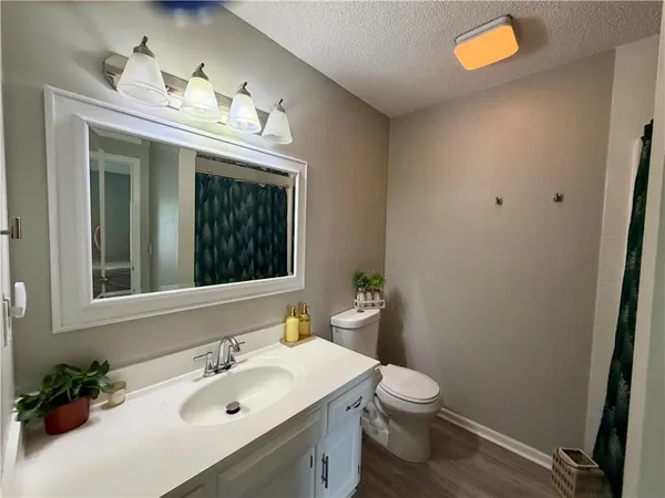 $525,000 | 1110 Southeast 8th Street, Lee's Summit, MO 64063