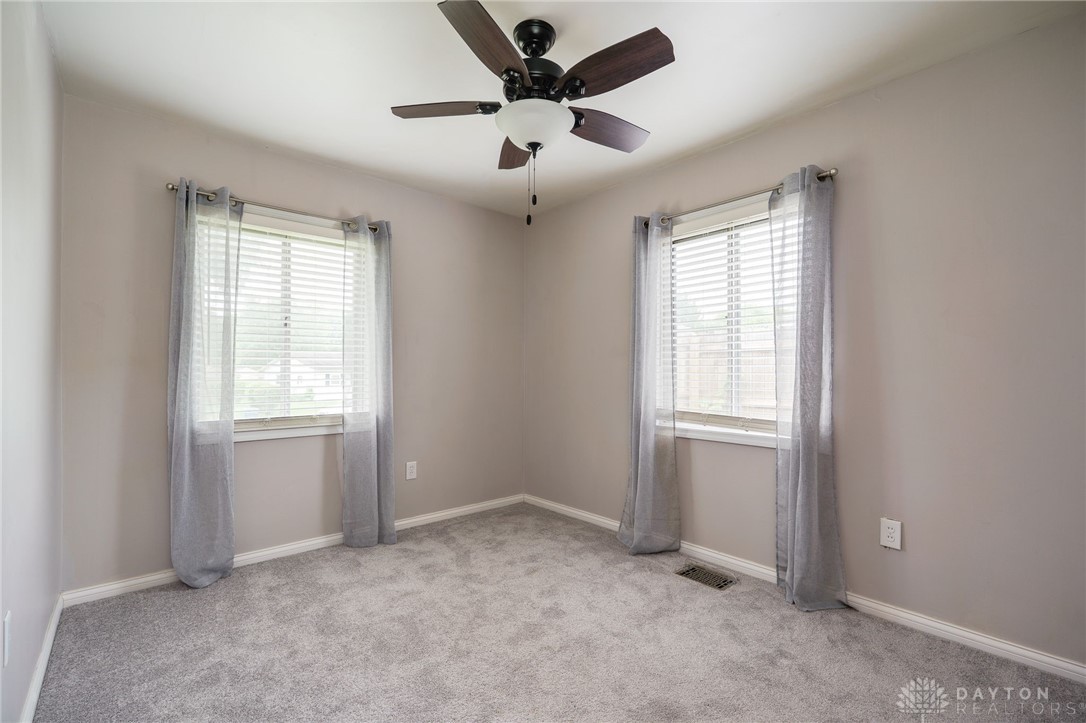 5587 Penn Avenue Riverside, OH 45432 - Photo 18 of 35 Gallery Image 18