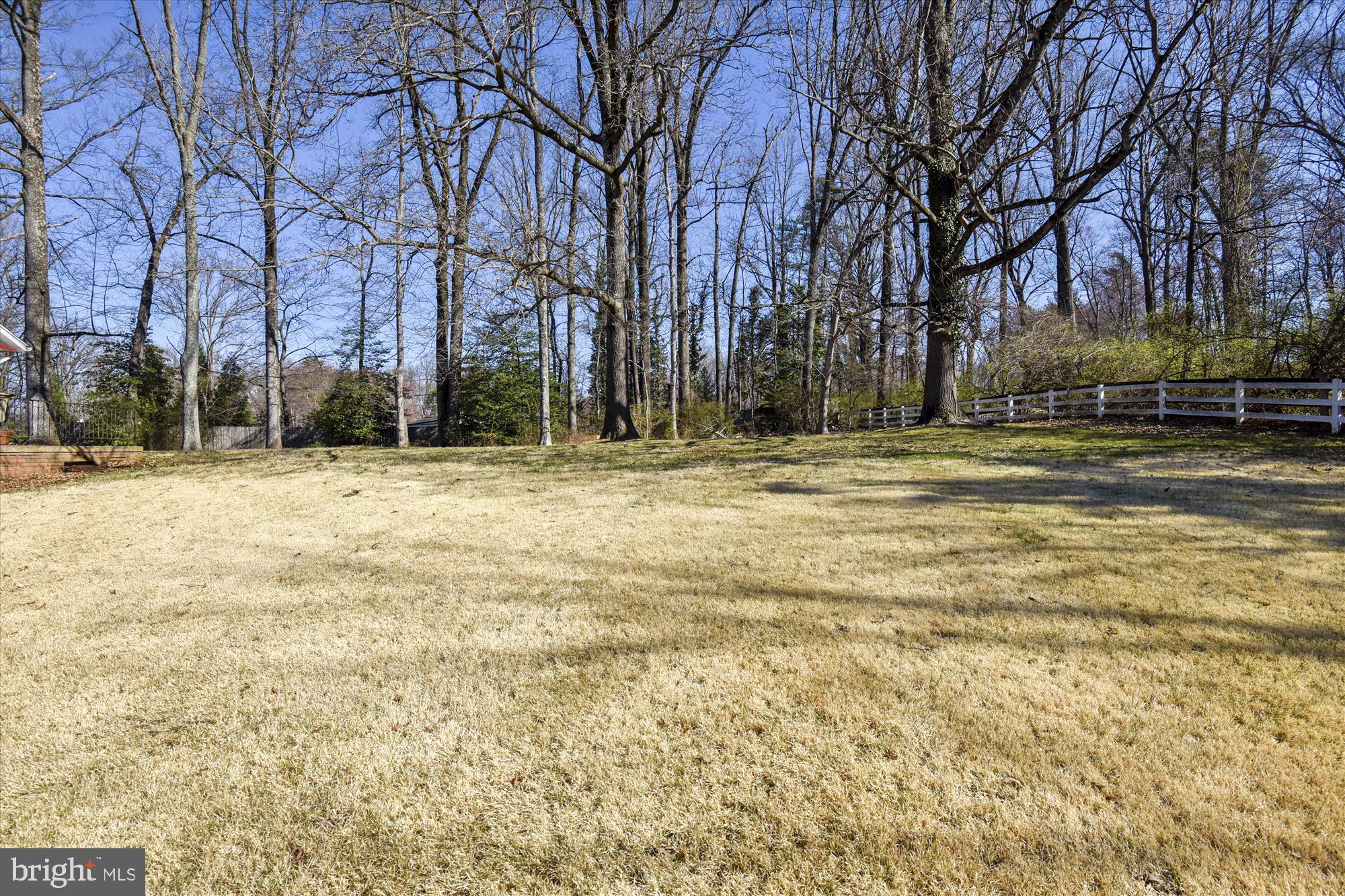 10212 East Hunter Valley Road Vienna, VA 22181 - Photo 2 of 40 Gallery Image 2