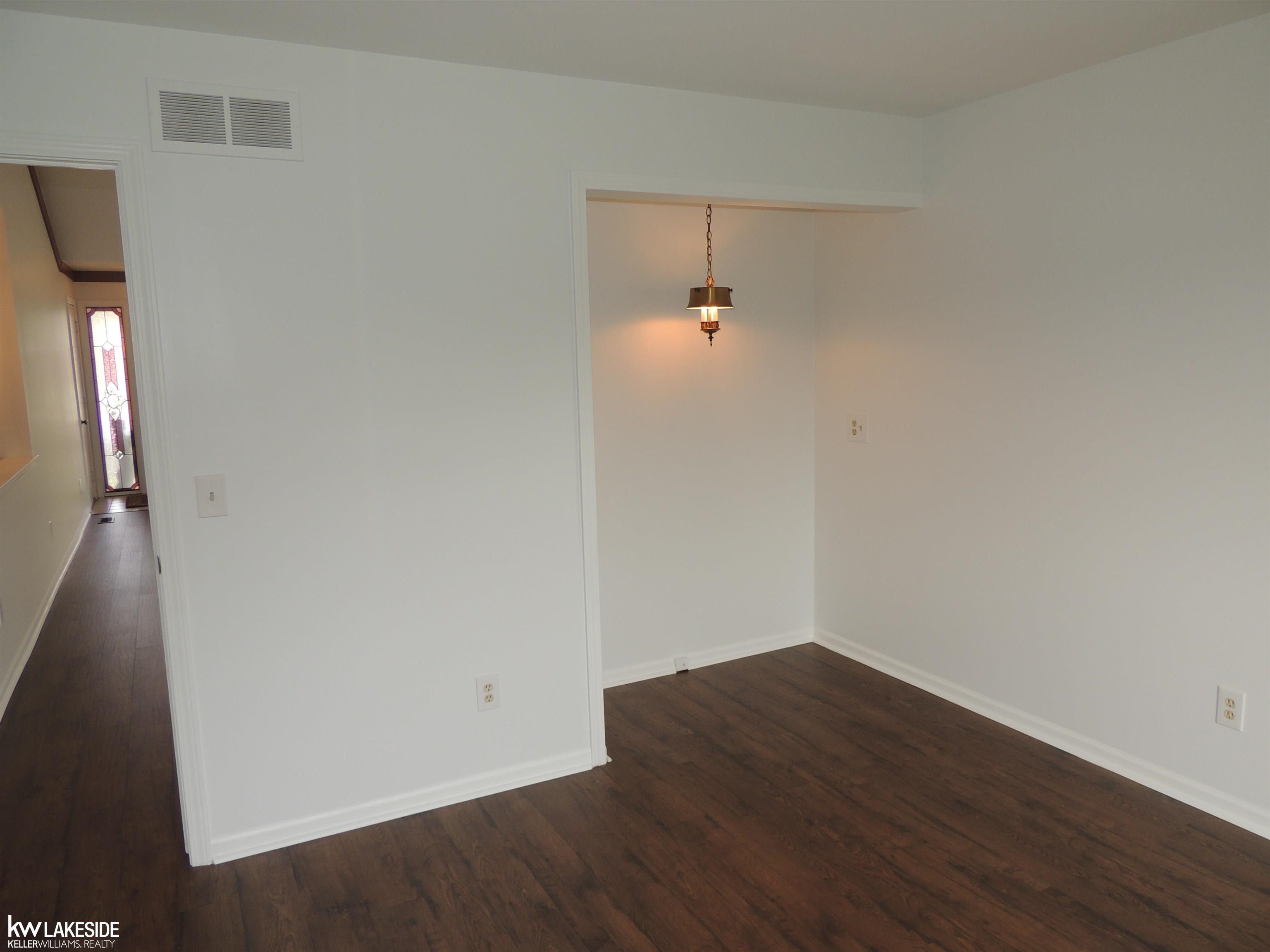1600 Stonecrest Drive Rochester, MI 48307 - Photo 14 of 36