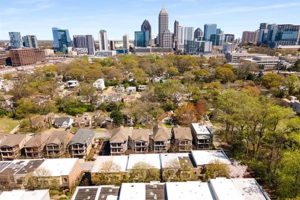 $3,600 | 395 Laurent Street Northwest, Unit 5, Atlanta, GA 30318