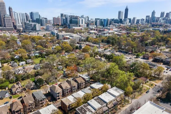 $3,600 | 395 Laurent Street Northwest, Unit 5, Atlanta, GA 30318