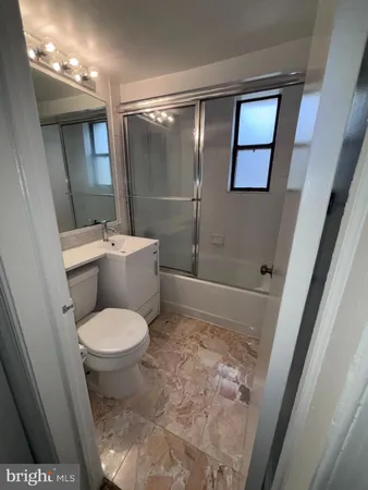 $2,100 | 3815 Davis Place Northwest, Unit 1, Washington, DC 20007