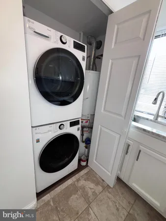 $2,100 | 3815 Davis Place Northwest, Unit 1, Washington, DC 20007