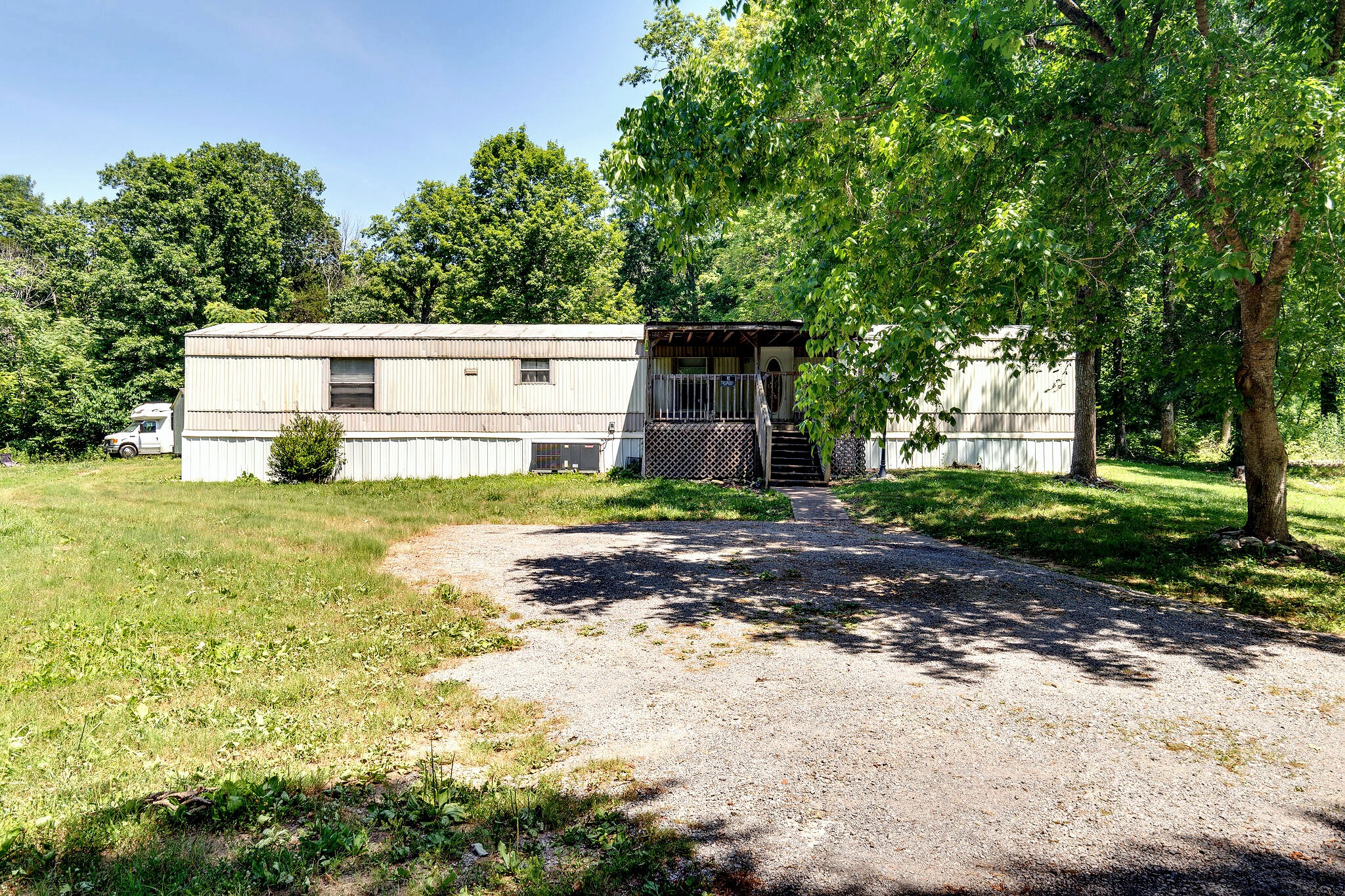 2437 McKnight Road Culleoka, TN 38451 - Photo 4 of 18 Gallery Image 4