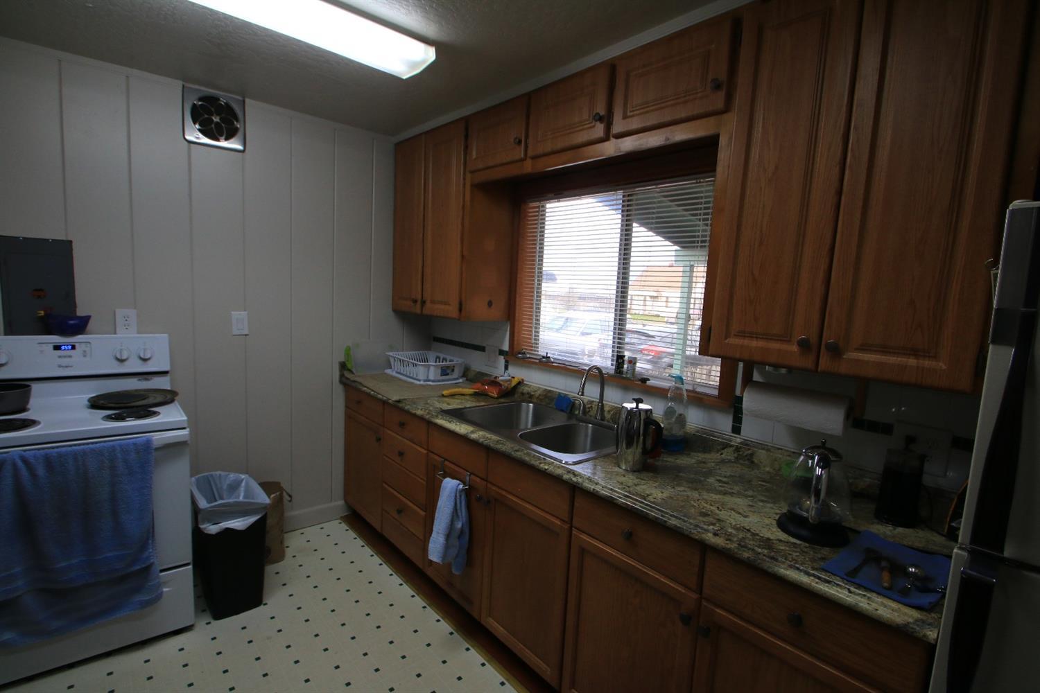 1165 Sweet Road Medford, OR 97501 - Photo 3 of 15 Additional Photo