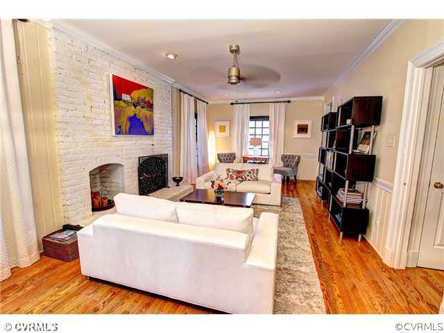 339 Lexington Road Richmond, VA 23226 - Photo 2 of 19 Living Room - Spacious living room. Abundant natur